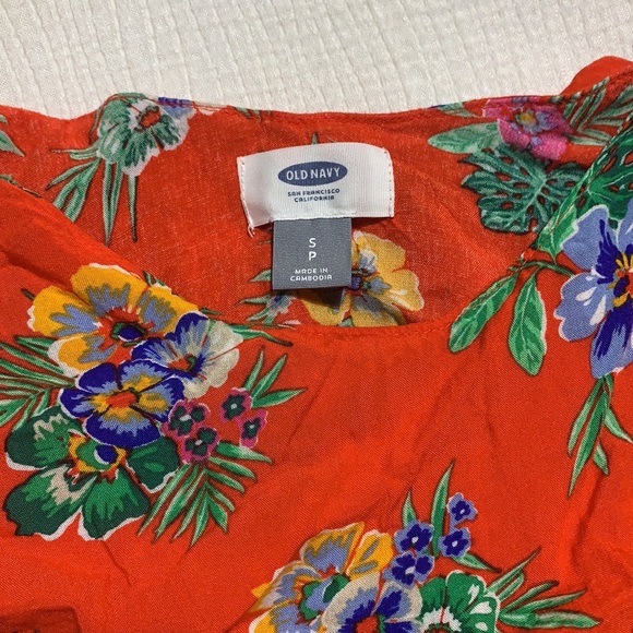 Old navy . Summer shirt . Hawaiian style - Picture 2 of 3